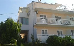 Apartments And Rooms Jasna