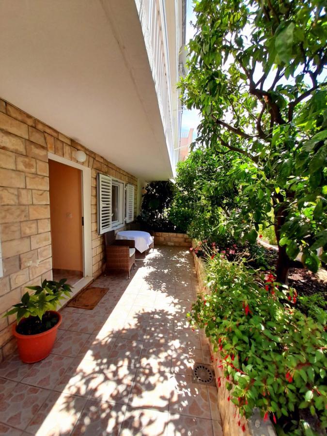 Apartments And Rooms Jasna Hvar Town Exterior photo