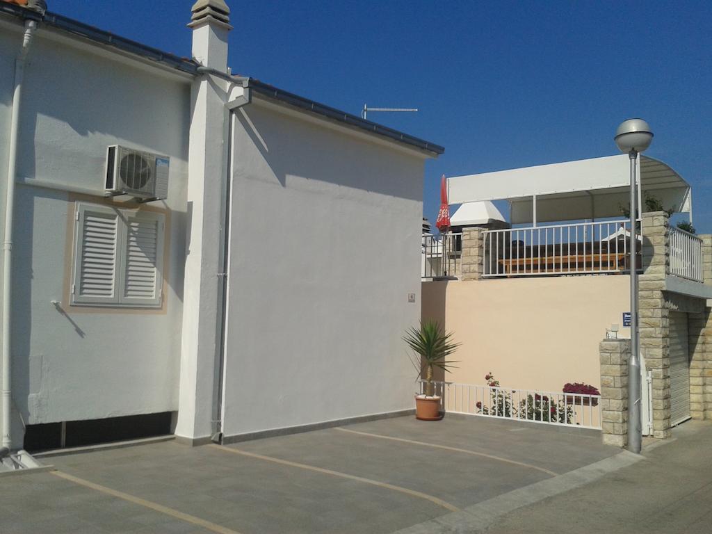 Apartments And Rooms Jasna Hvar Town Exterior photo