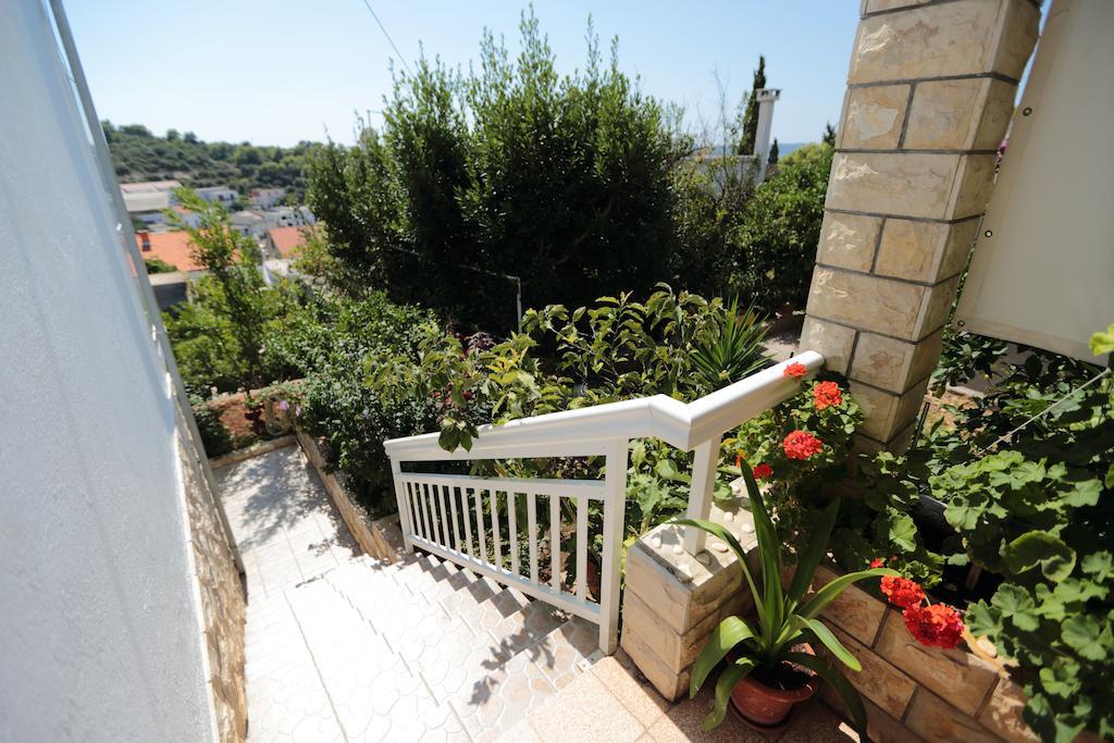 Apartments And Rooms Jasna Hvar Town Exterior photo