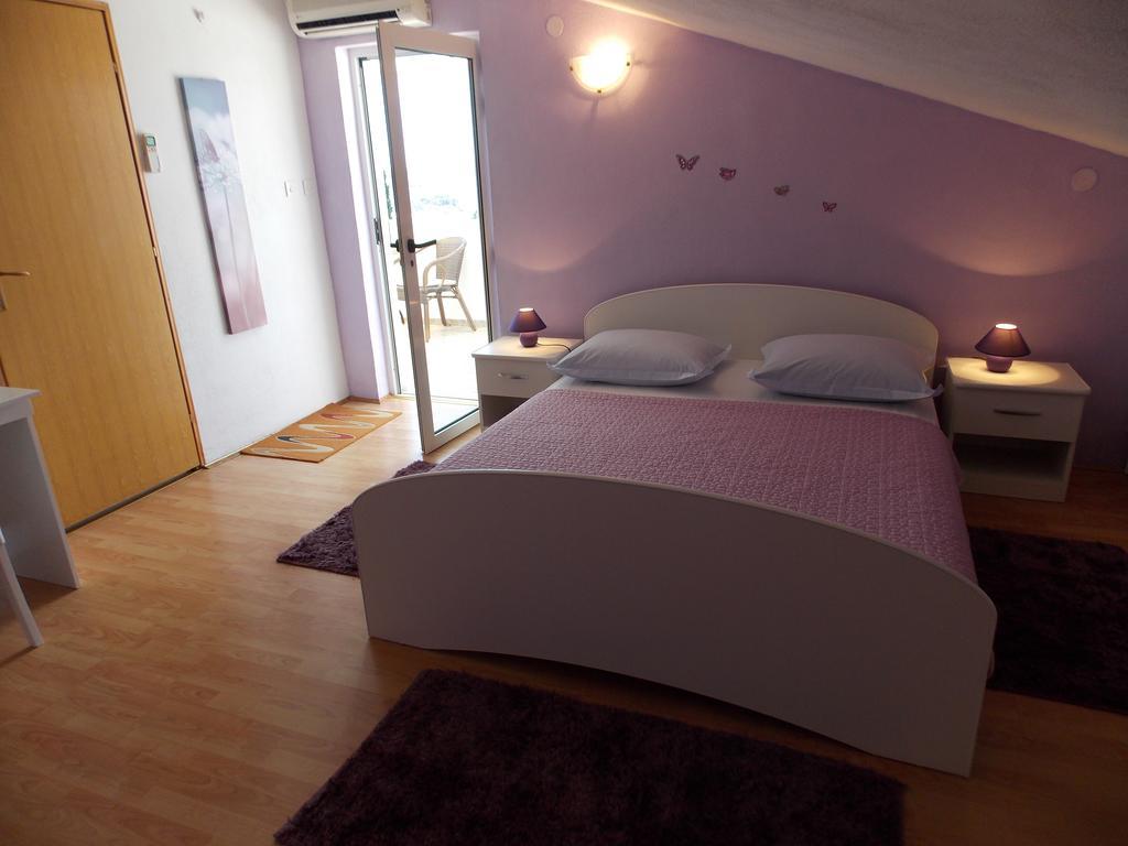 Apartments And Rooms Jasna Hvar Town Exterior photo