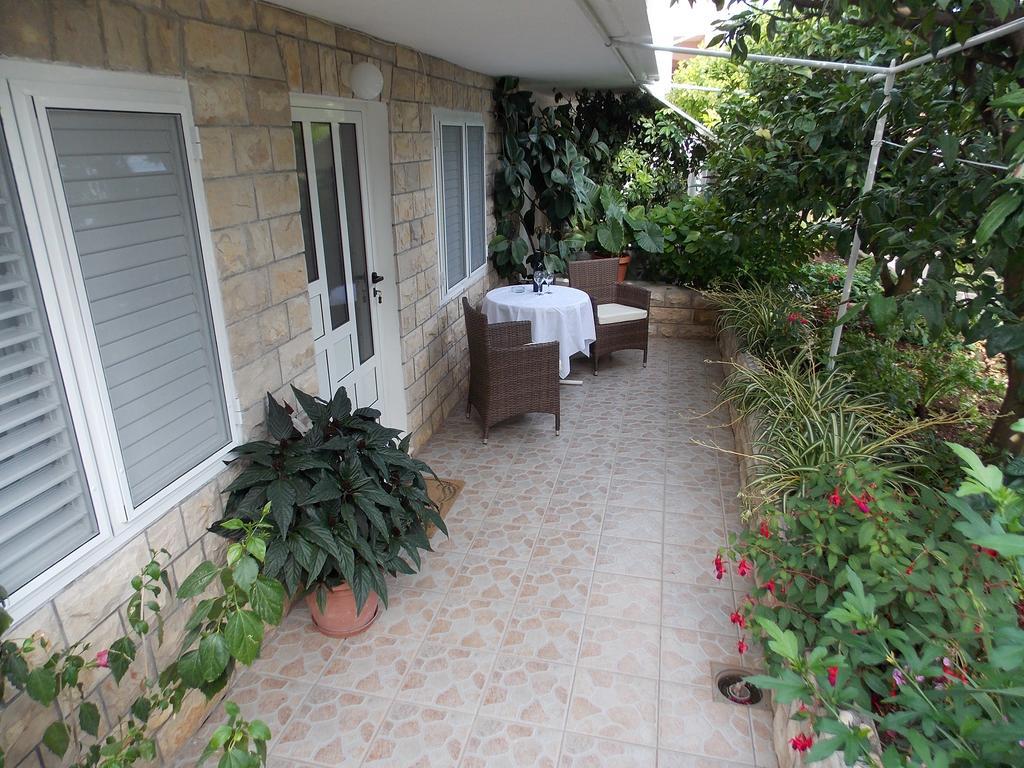 Apartments And Rooms Jasna Hvar Town Exterior photo