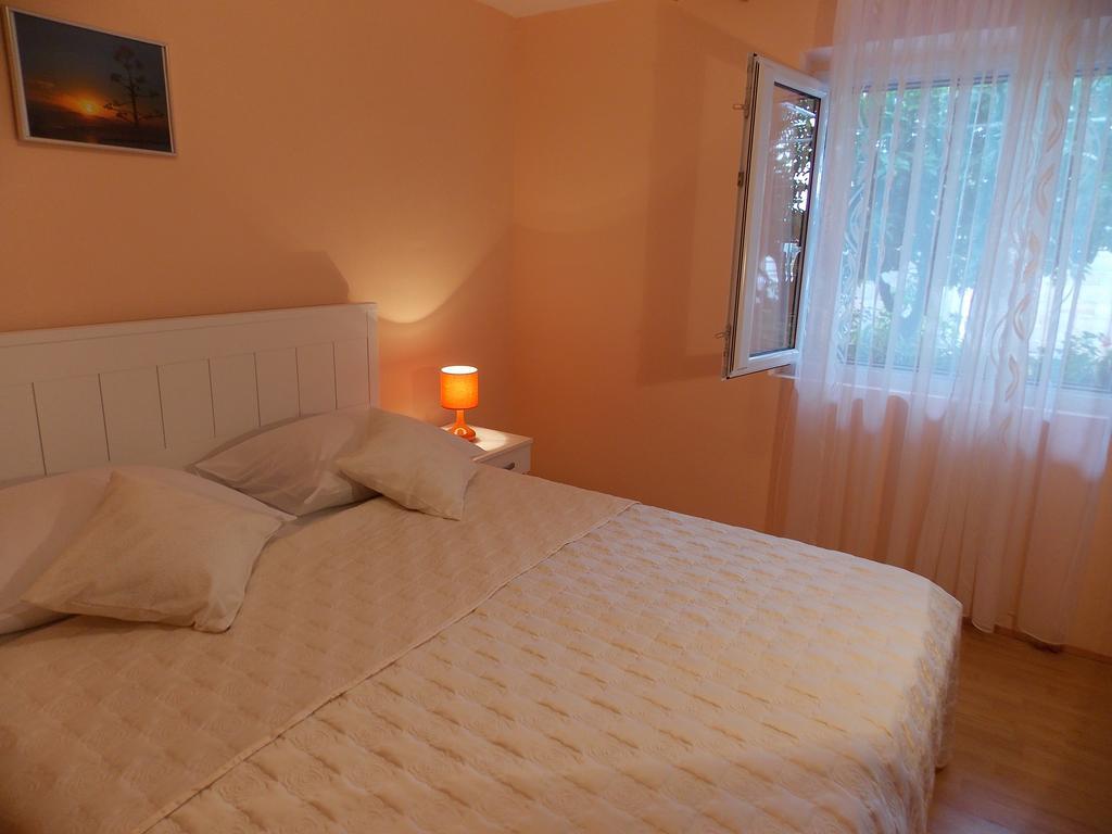 Apartments And Rooms Jasna Hvar Town Exterior photo